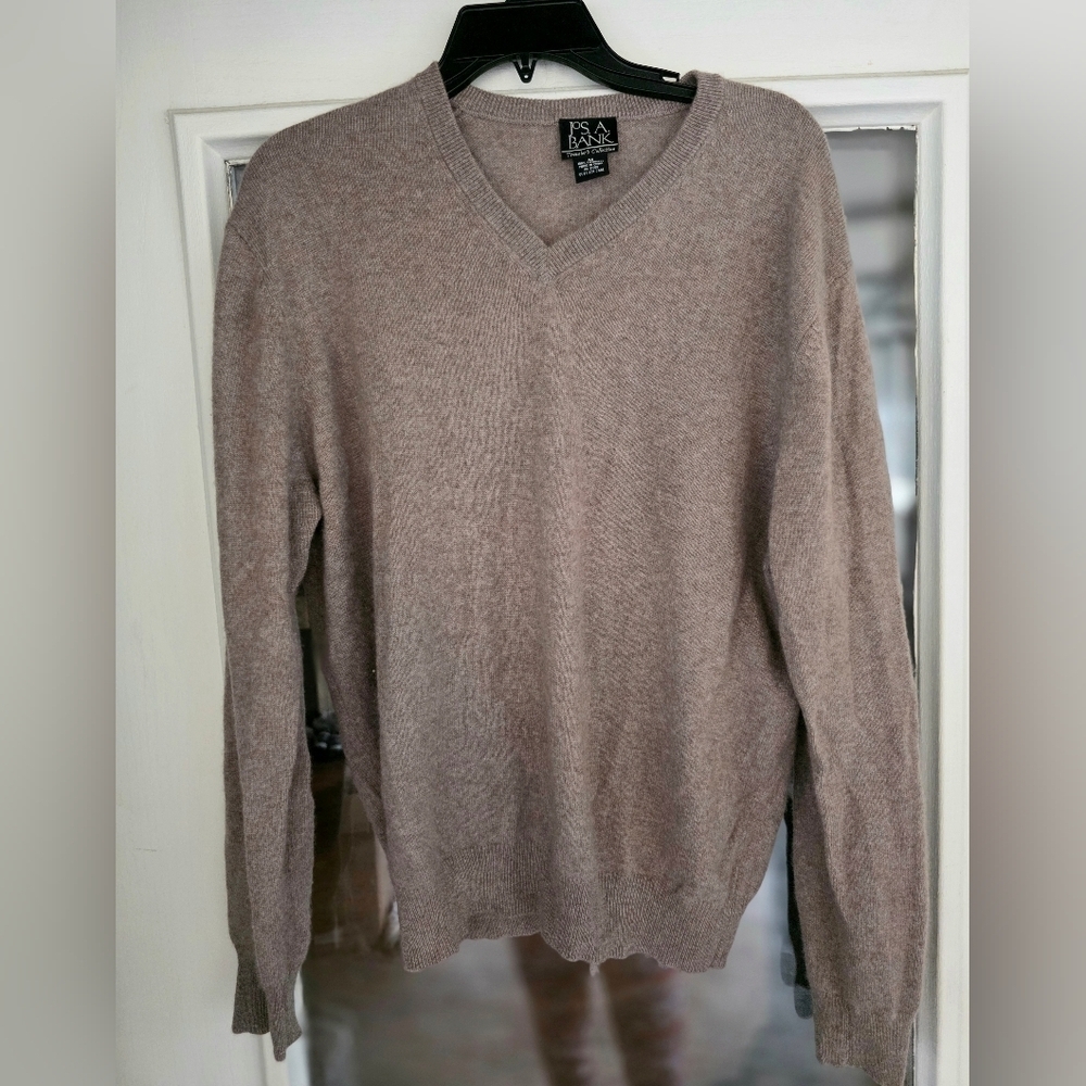Jos. A. Bank Men's V-Neck Cashmere Sweater Brown Travelers Collection M Medium